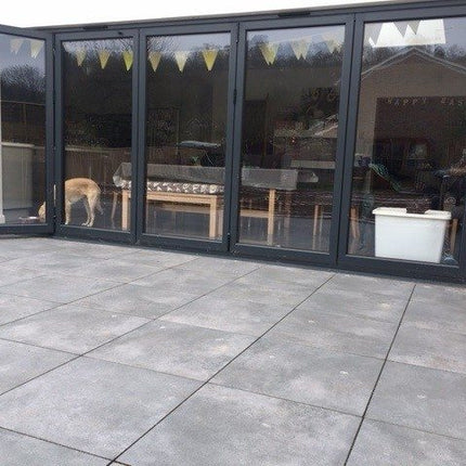 Outdoor Living Ash Porcelain Paving
