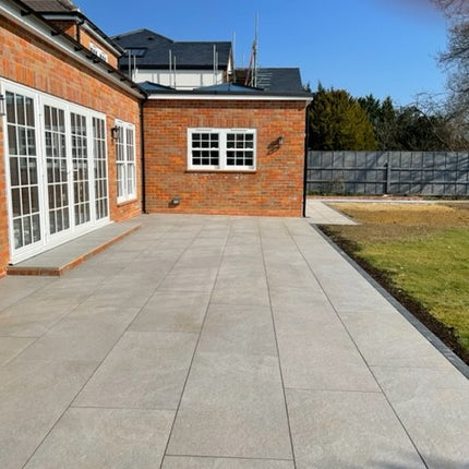 Rockface Grey Porcelain Paving